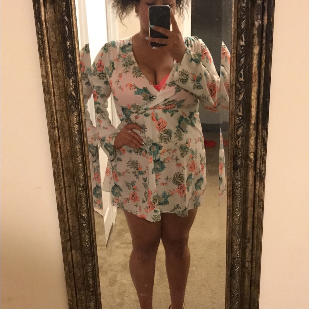 Flower Patterned Flowy Midi Dress